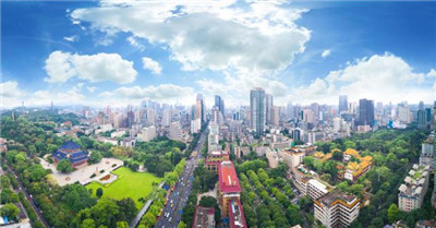 豪华住宿与丰富设施,完美尽享的极致旅程 豪华住宿与丰富设施,完美尽享的极致旅程